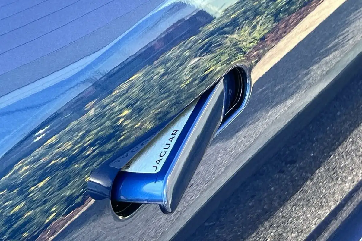 2021-jaguar-f-type-50-v8-sc-r-dynamic-awd-coupe-big-18
