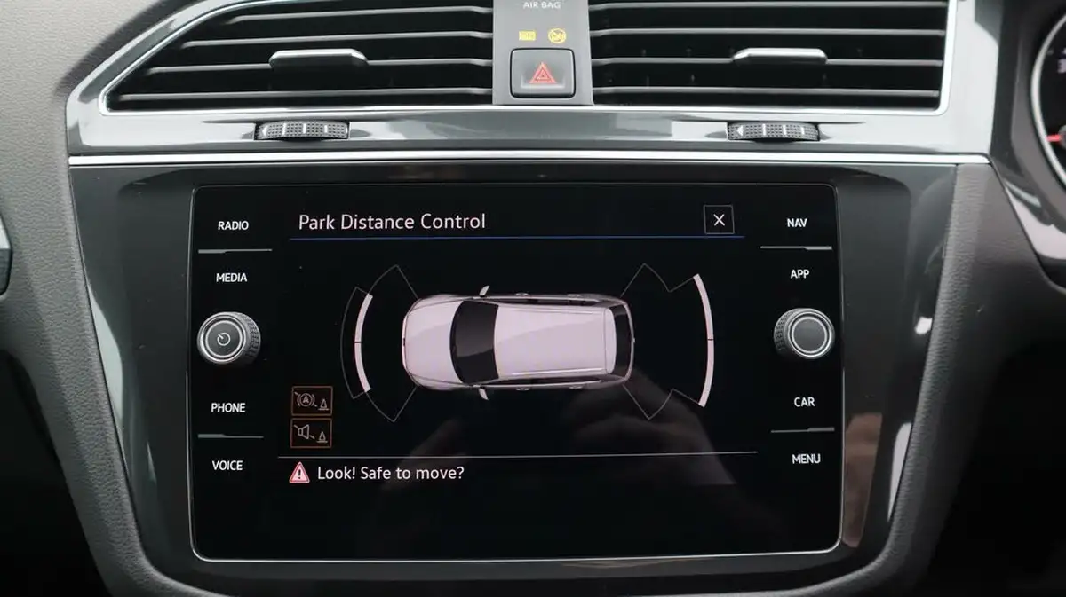 2021-volkswagen-tiguan-20tdi-life-dsg-big-32