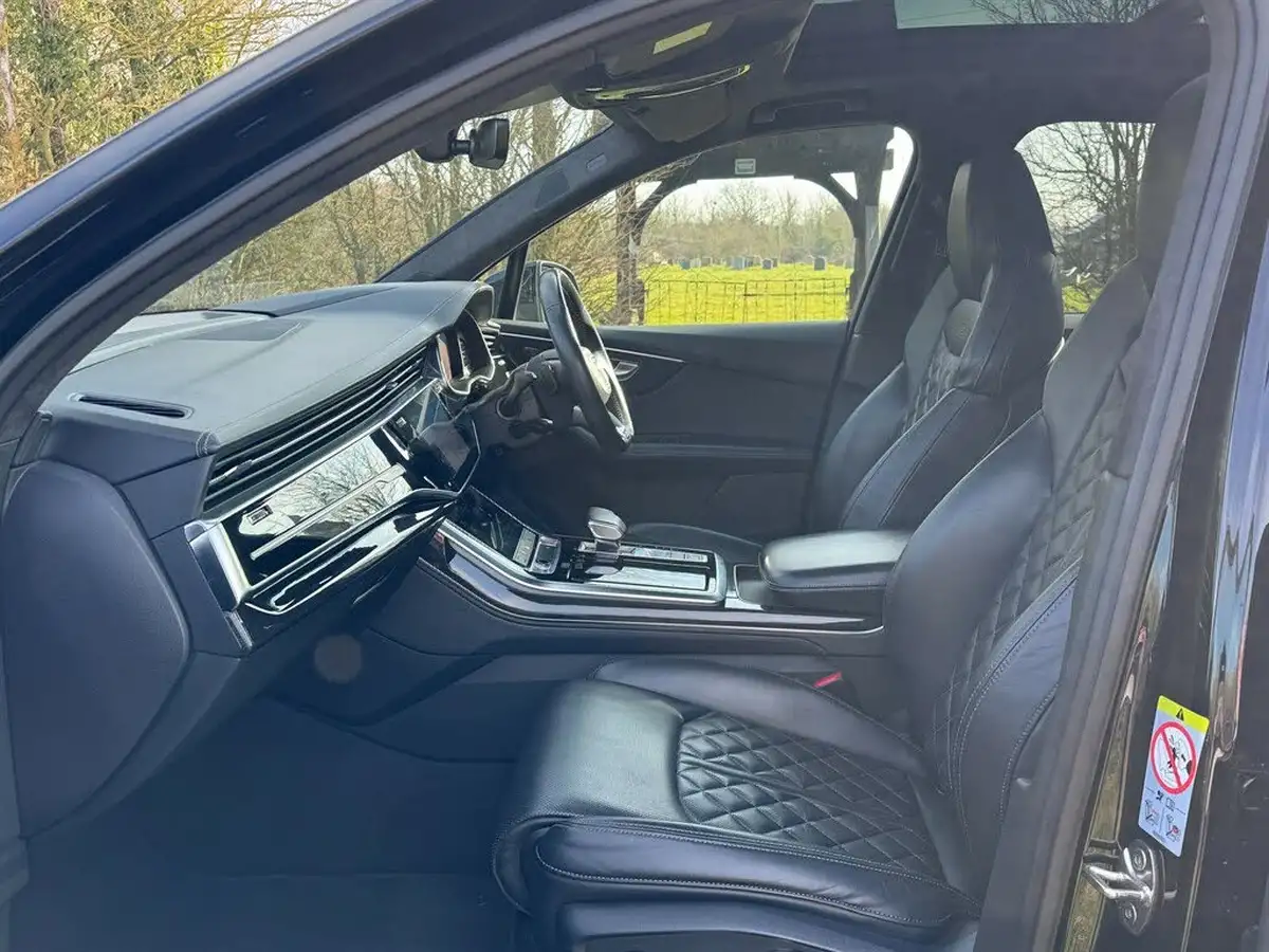 2019-audi-sq7-40tdi-vorsprung-big-14