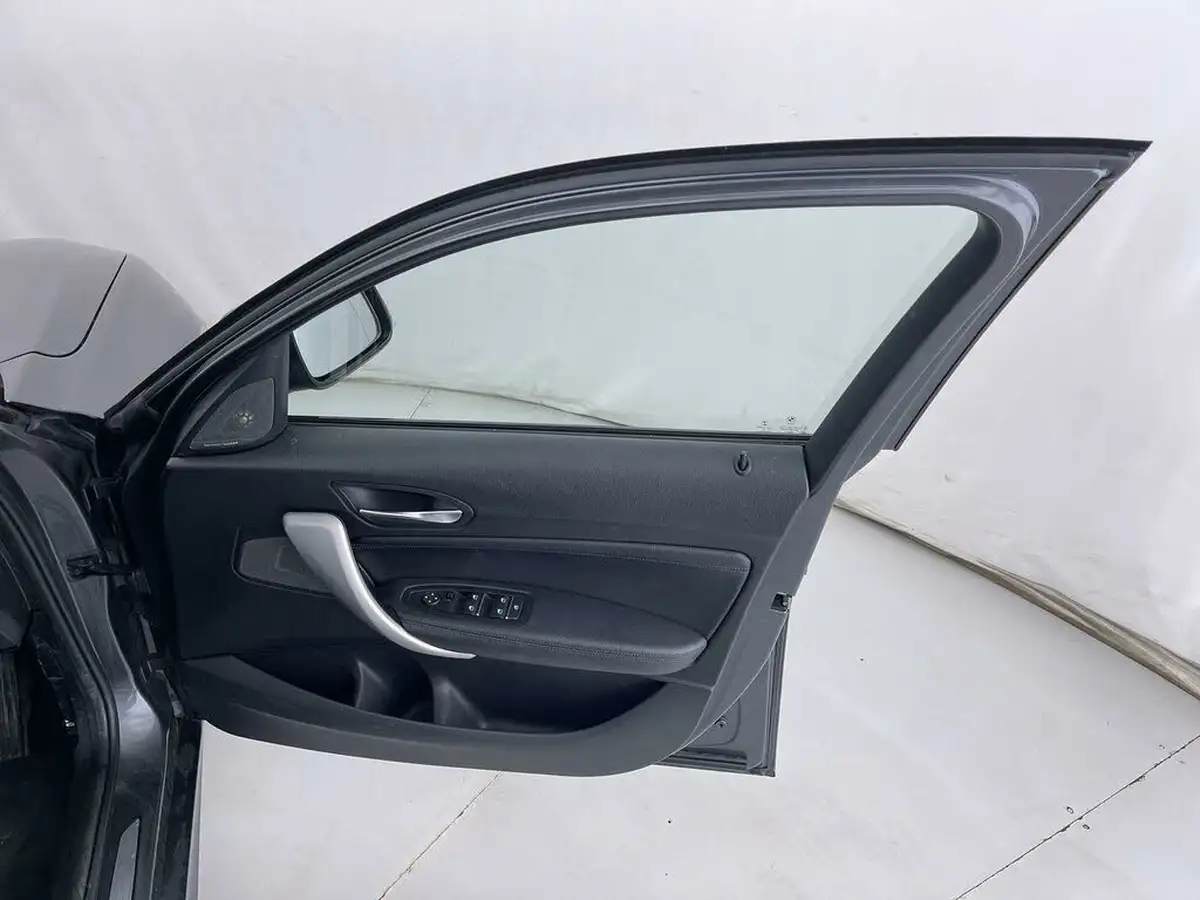 2019-bmw-1-series-15-118i-m-sport-shadow-edition-5d-big-27