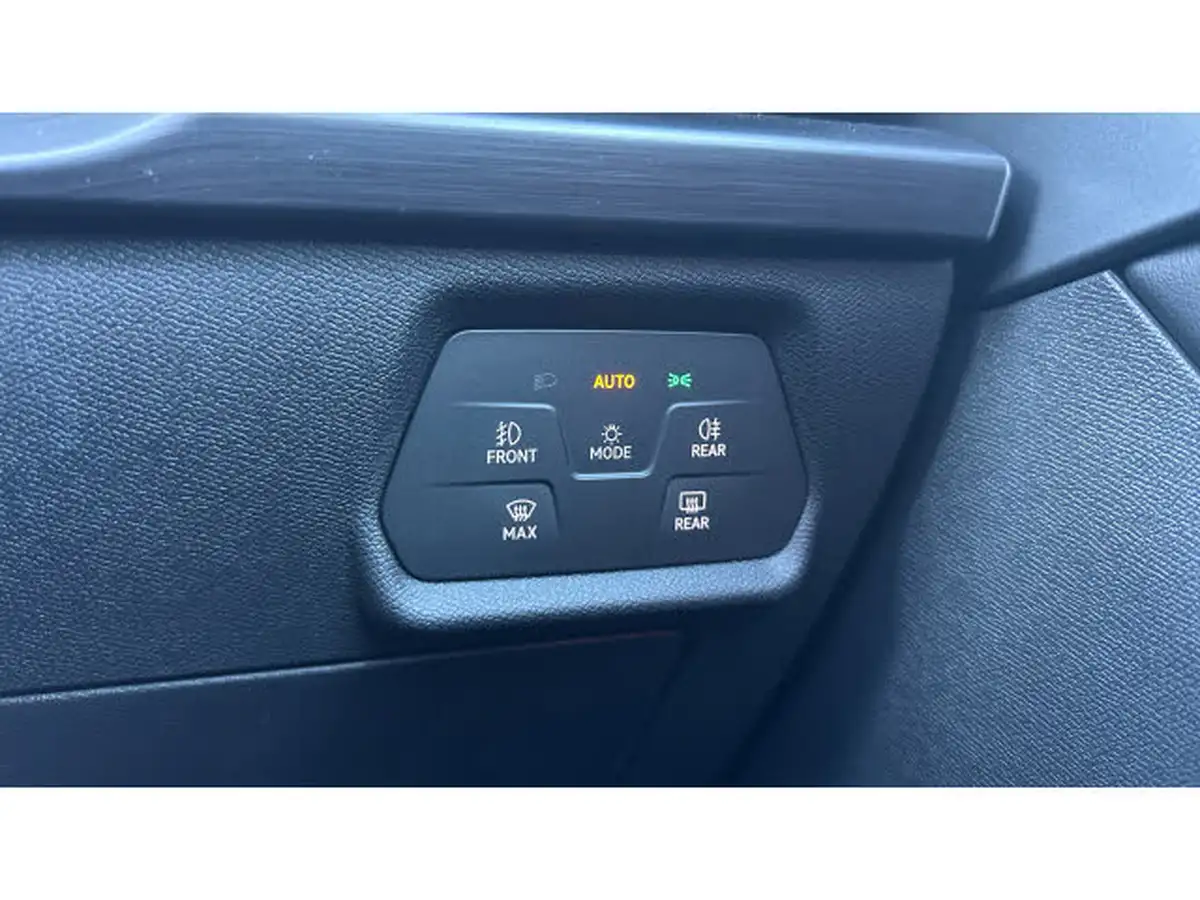 2024-cupra-leon-nf-20-tsi-vz2-design-edition-300ps-hatchback-big-45