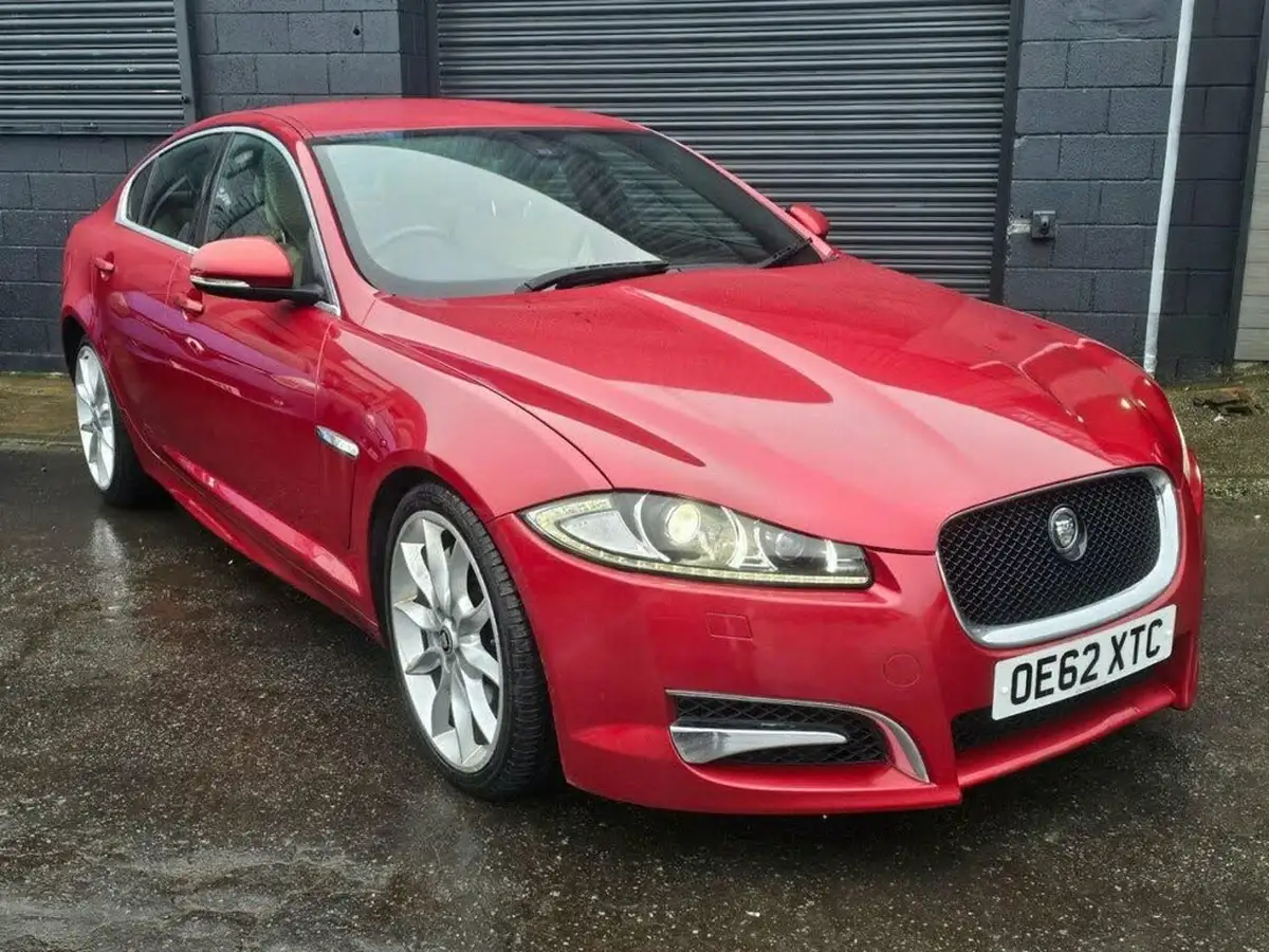 2013-jaguar-xf-30td-s-premium-luxury-ss-saloon-4d-auto-big-6