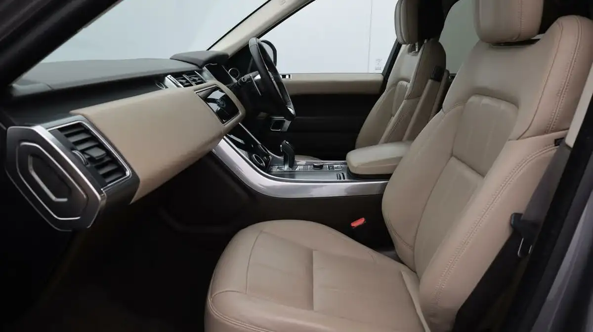 2021-land-rover-range-rover-sport-30-d300-hse-dynamic-big-14