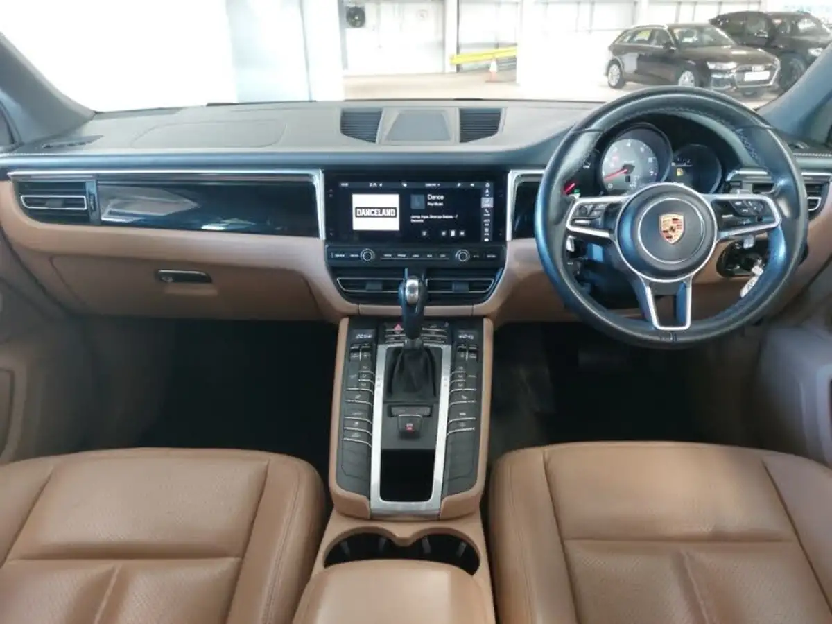 2020-porsche-macan-30-s-big-2