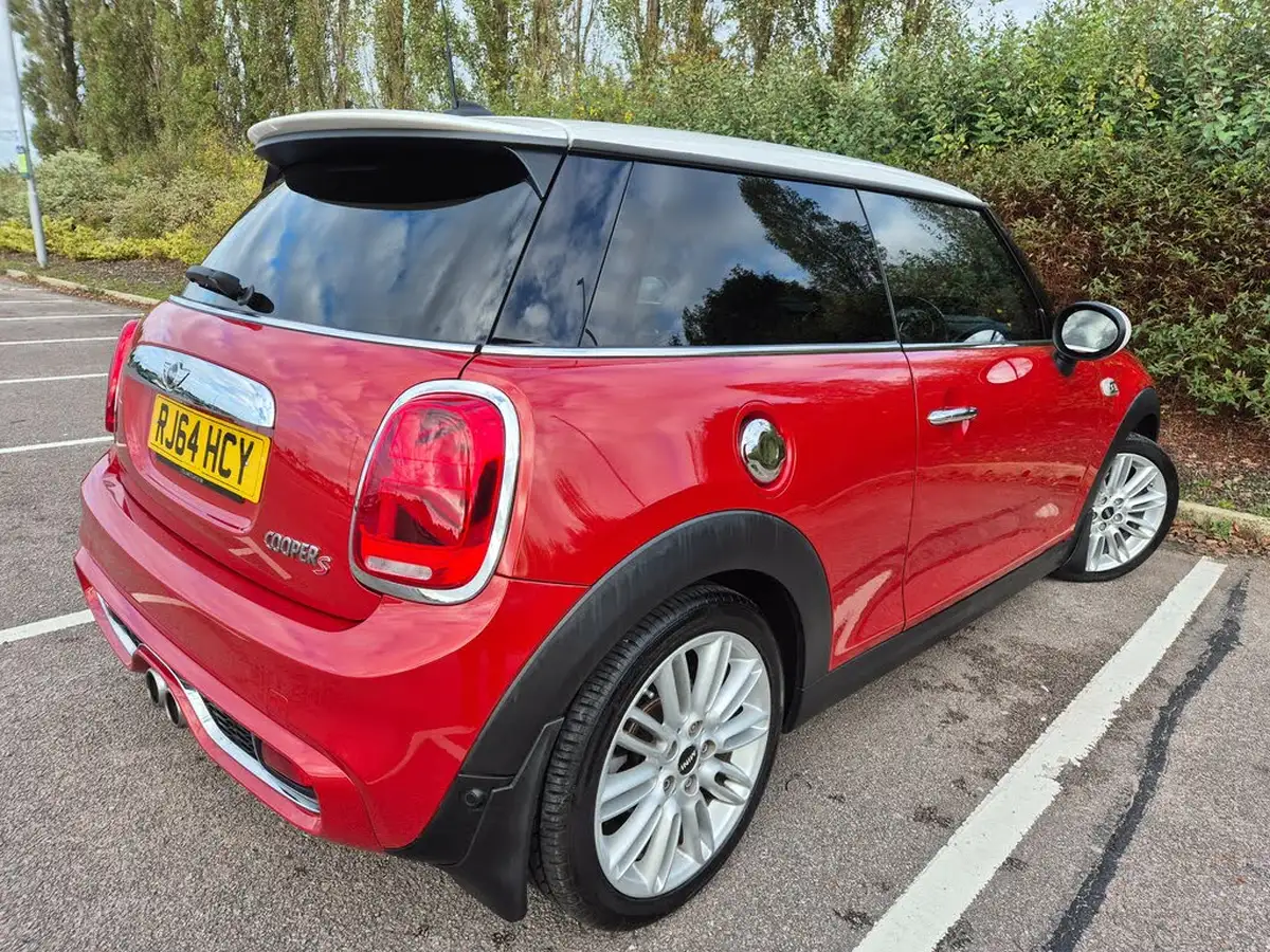 2014-mini-cooper-20-cooper-s-3d-sport-auto-big-5