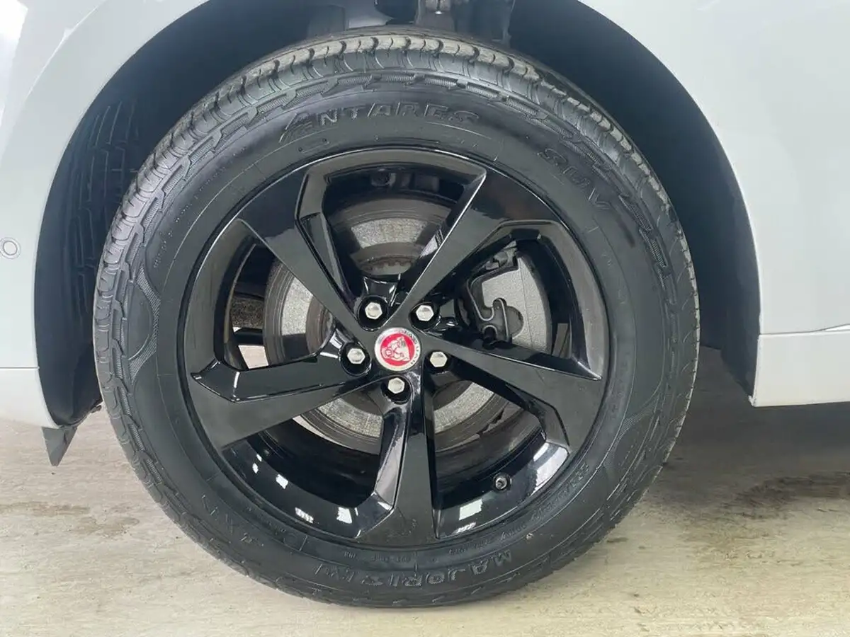 2021-jaguar-f-pace-20-d200-r-dynamic-s-mhev-big-16