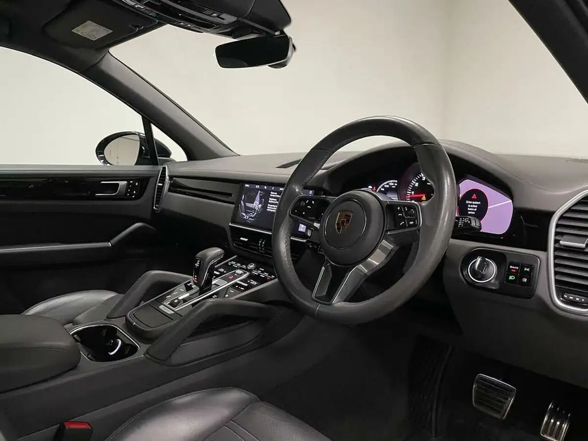2019-porsche-cayenne-30-v6-s-big-24