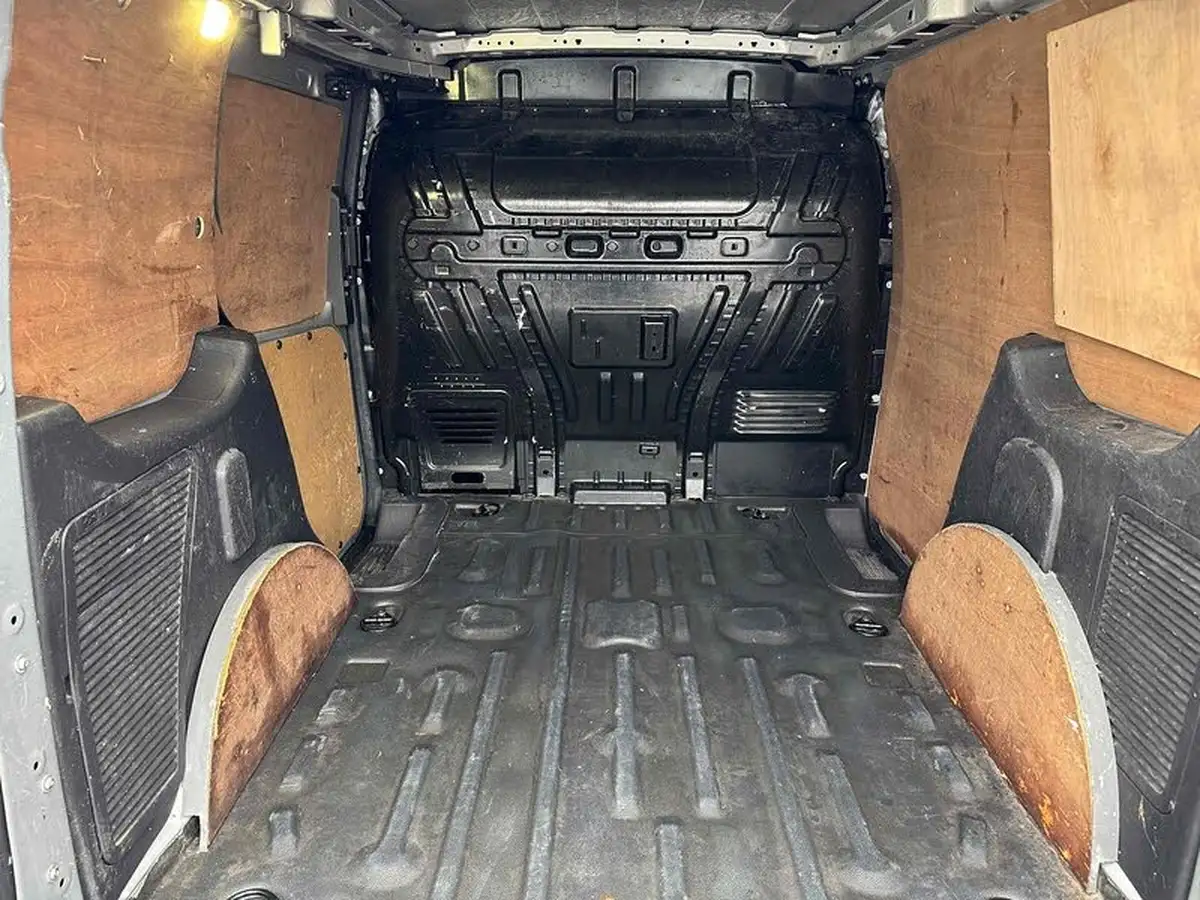2017-ford-transit-connect-15tdci-l1-200-limited-big-9