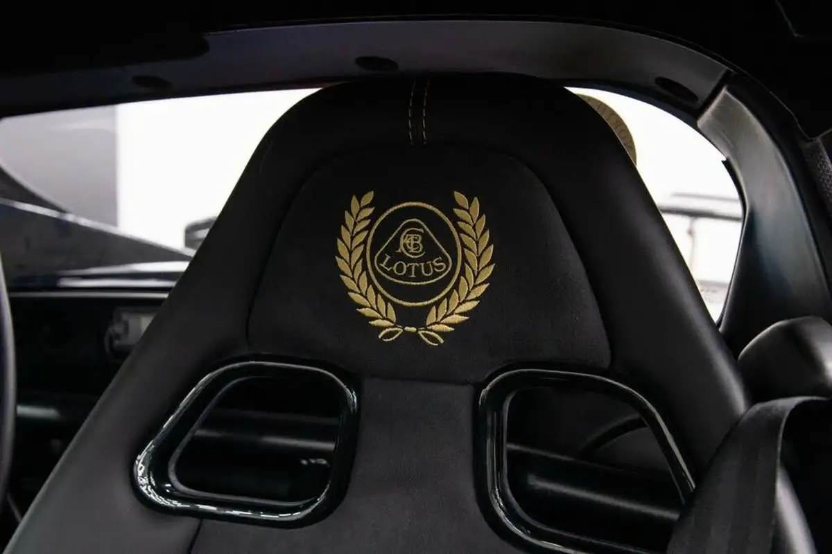 2018-lotus-elise-18-250-cup-big-31