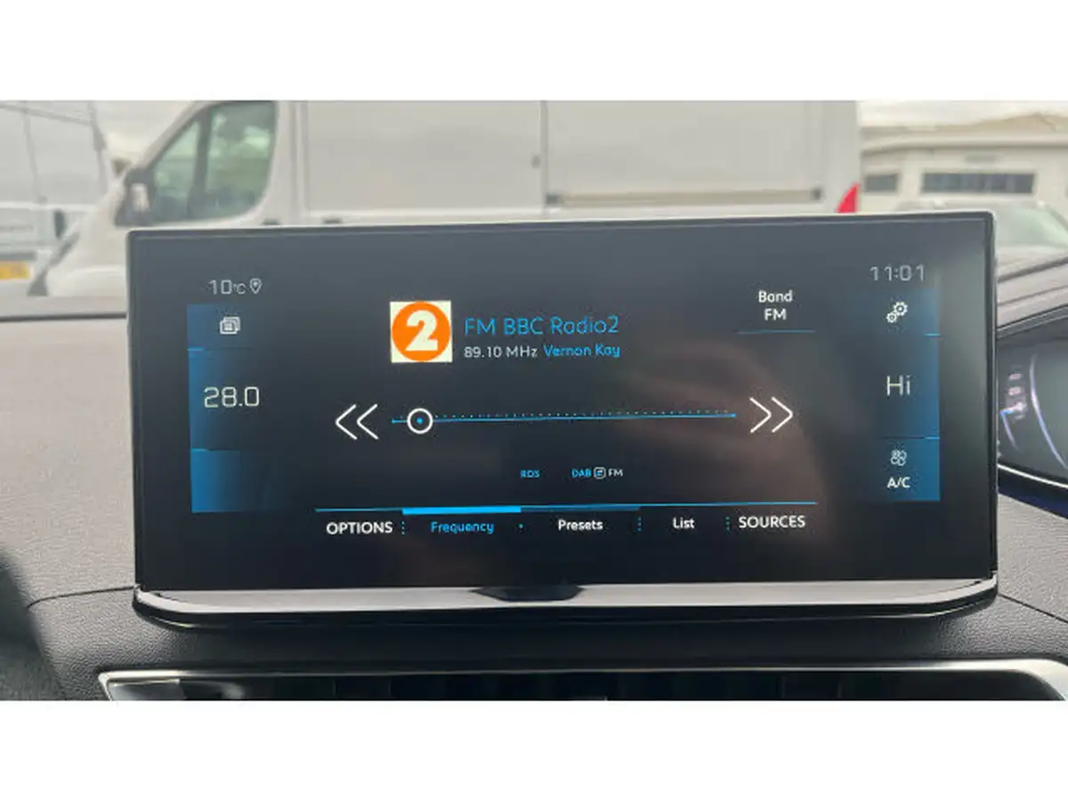 2021-peugeot-3008-suv-15-bluehdi-allure-premium-eat8-big-21