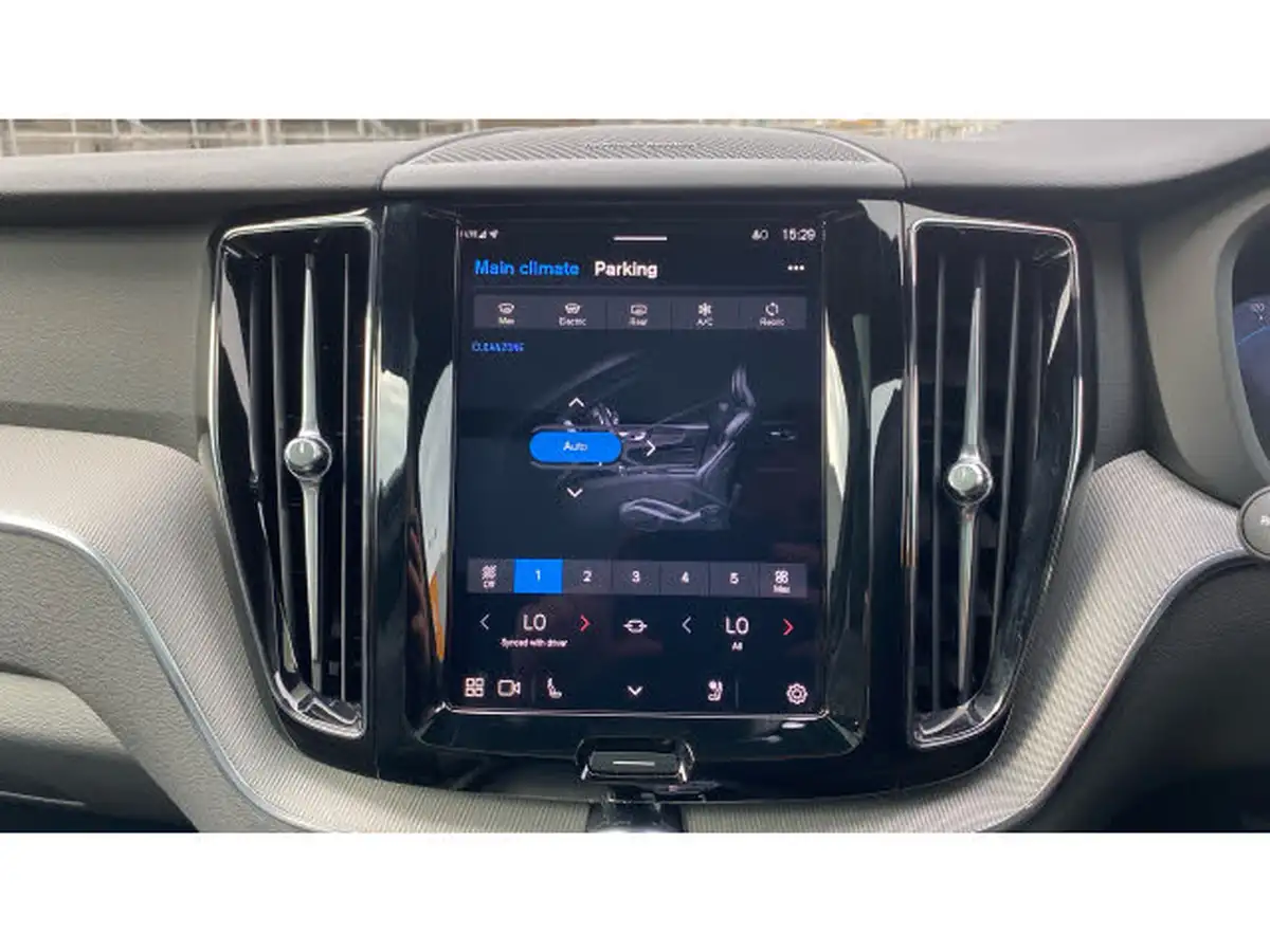 2024-volvo-xc60-20-t6-plus-black-edition-big-30