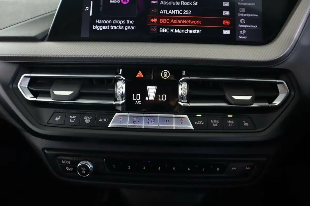 2022-bmw-1-series-15-118i-m-sport-lcp-dct-big-25