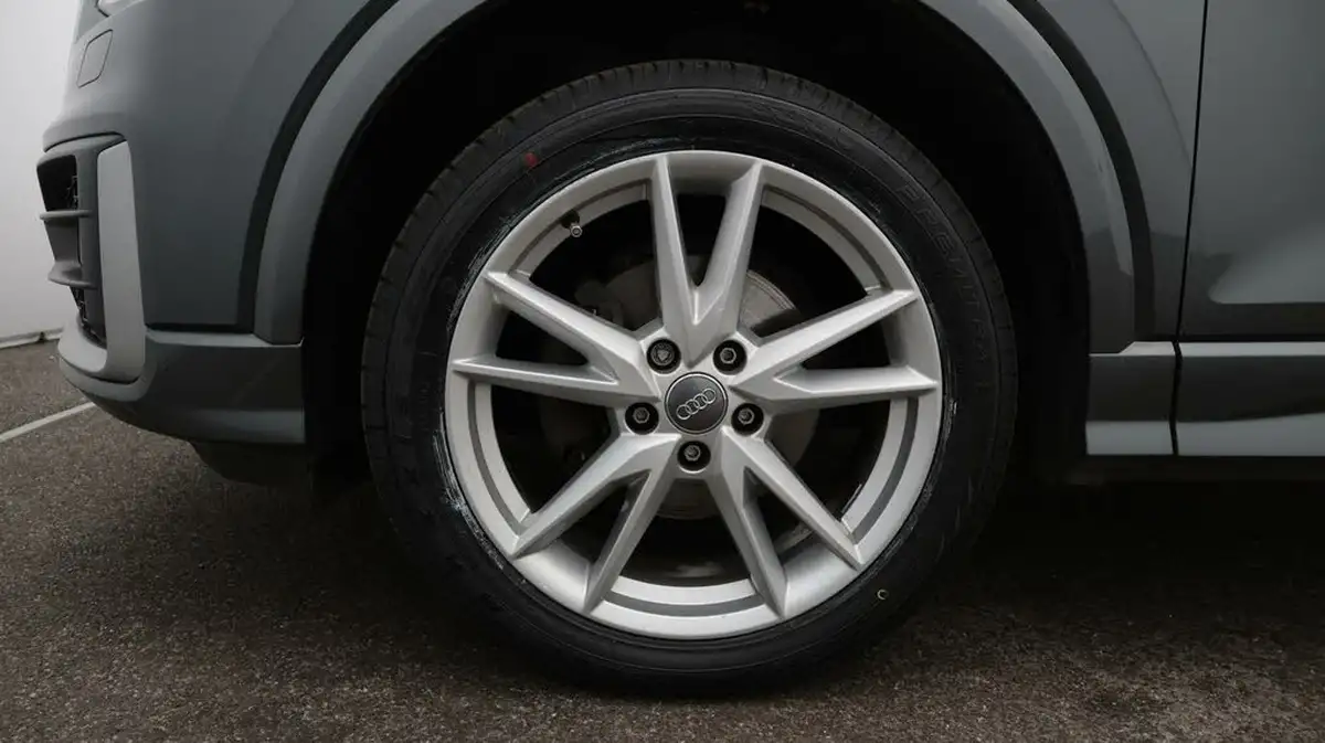 2020-audi-q2-15-35-tfsi-s-line-1495cc-big-18