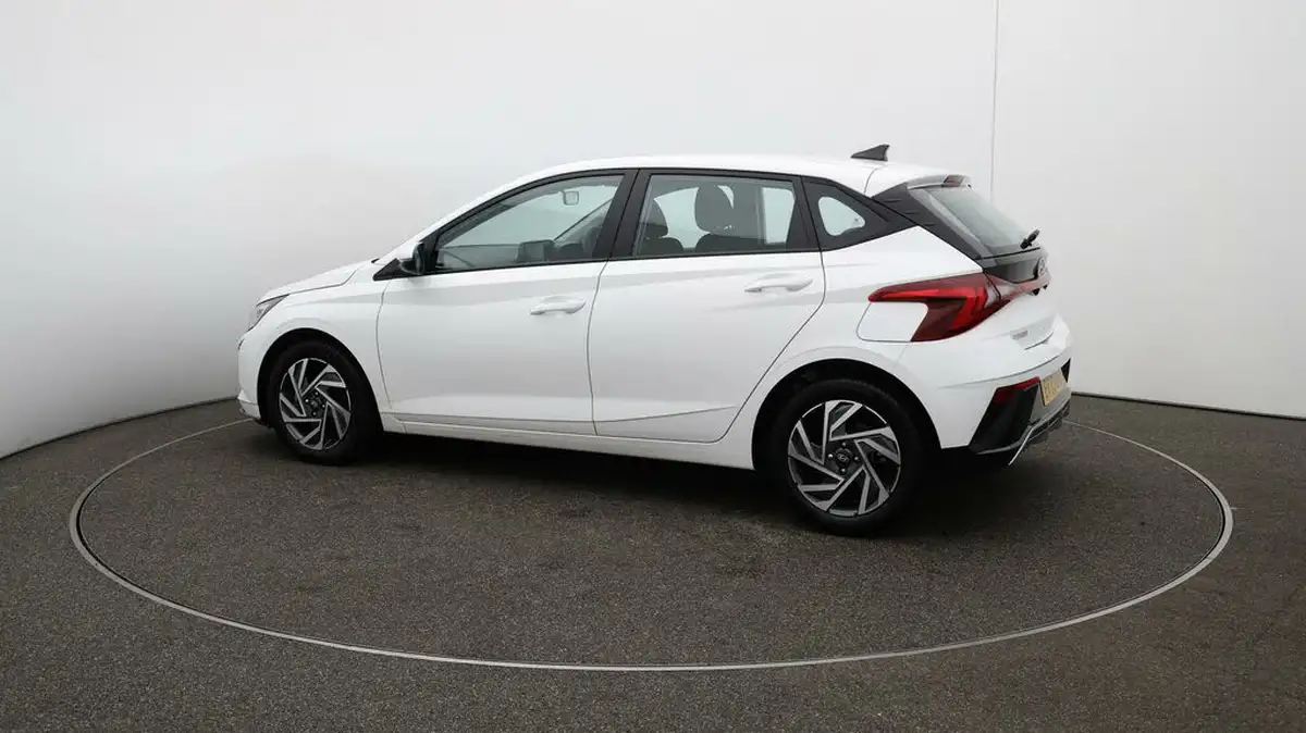2024-hyundai-i20-10-t-gdi-advance-big-39