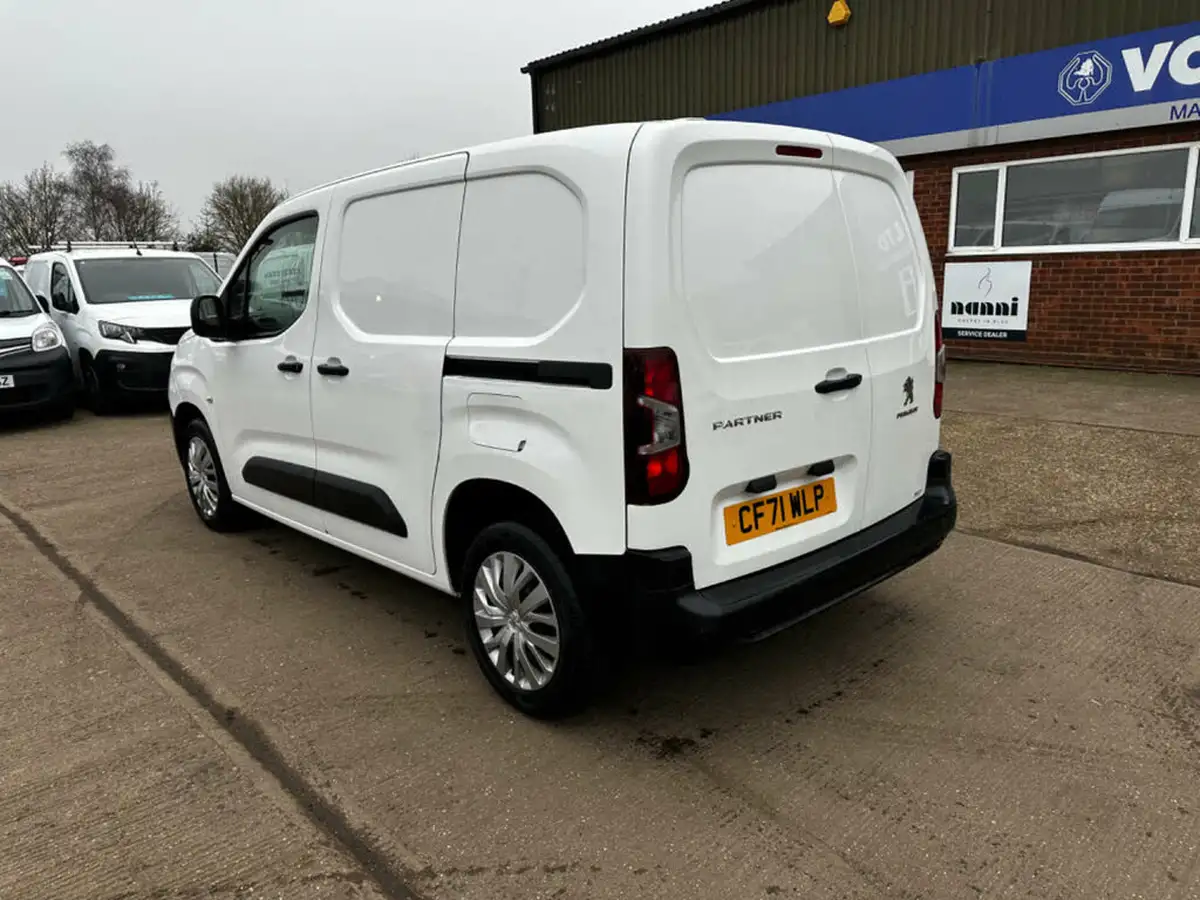 2022-peugeot-partner-15-bluehdi-1000-professional-premium-100pseu6d-big-7