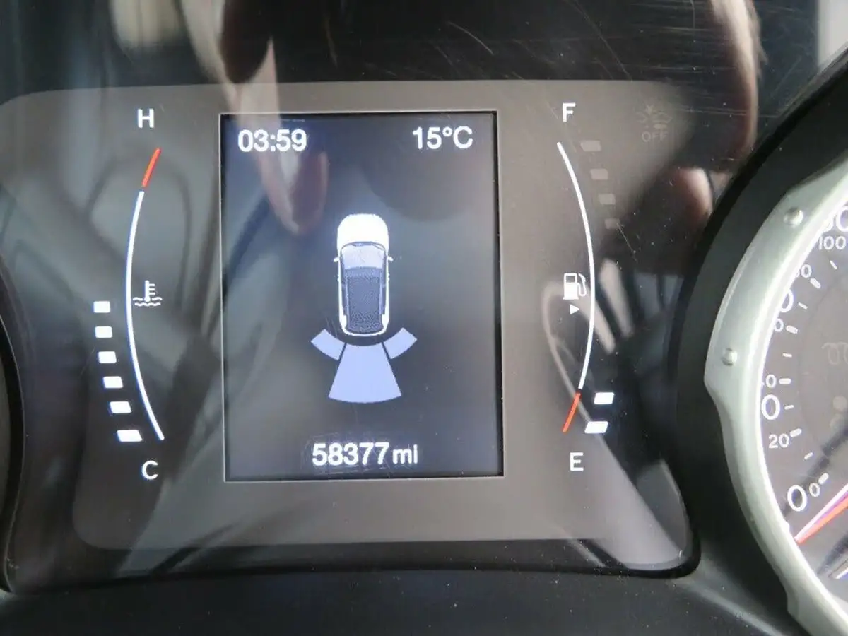 2018-jeep-compass-14-multiair-ii-longitude-big-40