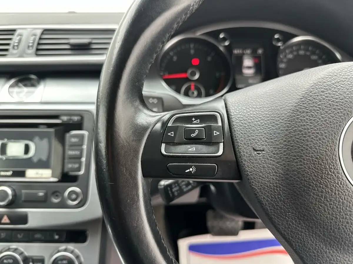 2015-volkswagen-cc-20td-gt-bmt-dsg-big-32