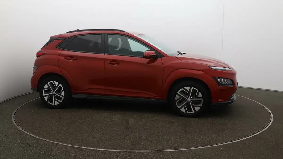 2022-hyundai-kona-e-premium-204ps-64kwh-7kw-obc-big-48