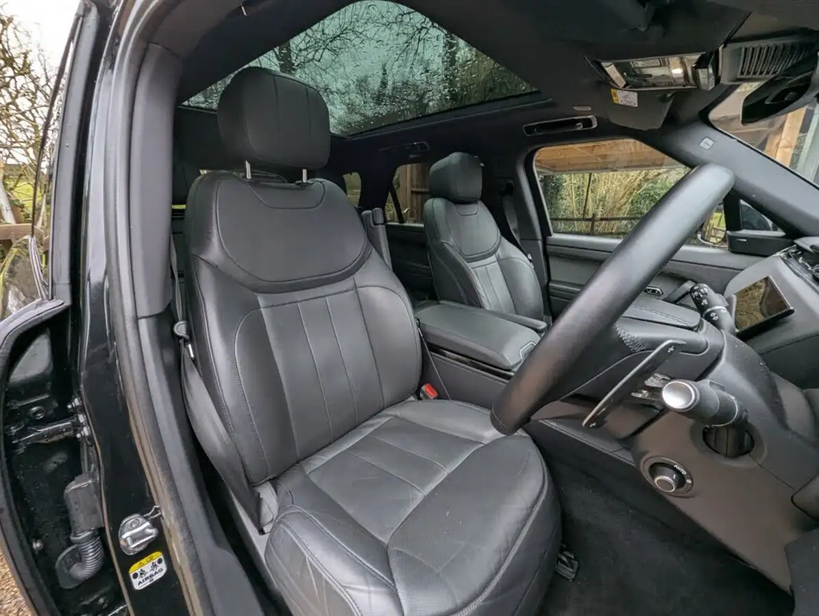 2024-land-rover-range-rover-sport-30-d300-dynamic-se-big-11