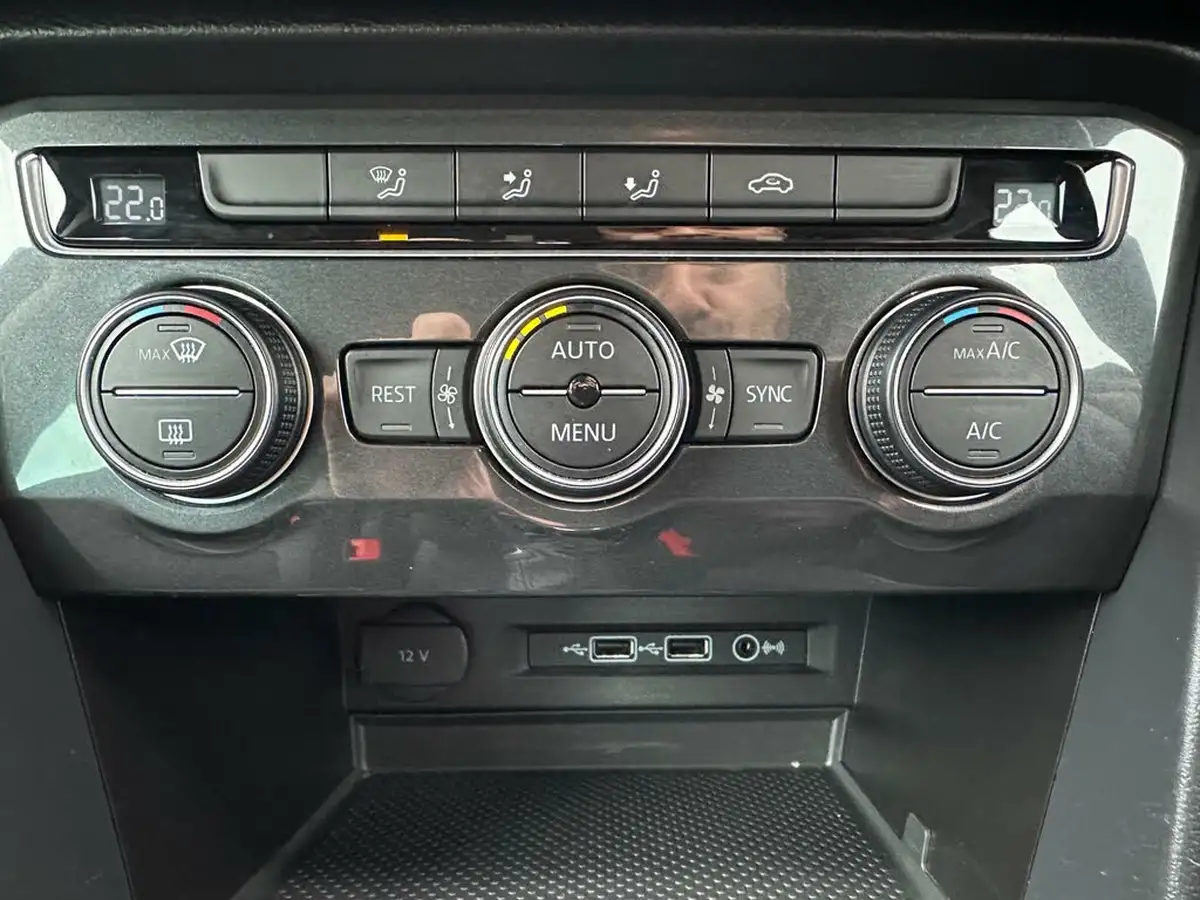2018-volkswagen-tiguan-14-tsi-se-navigation-150ps-4motion-ss-dsg-big-39