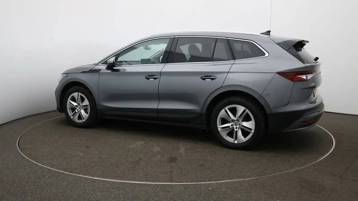 2023-skoda-enyaq-e-85-edition-station-wagon-big-40