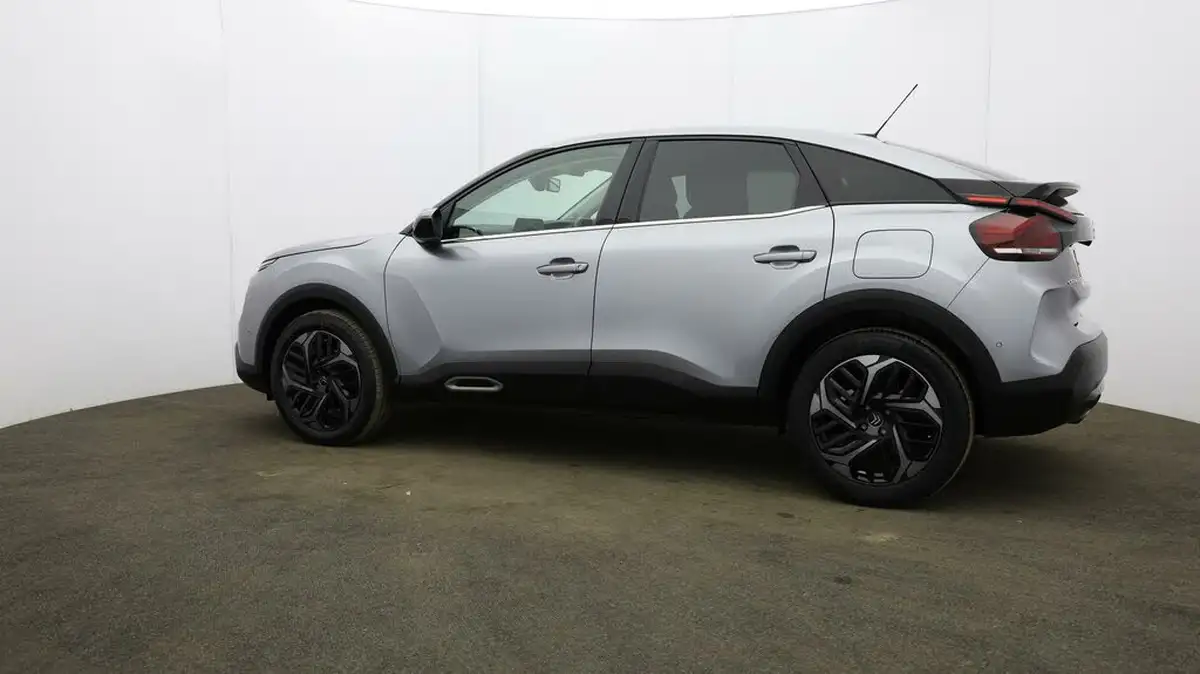 2021-citroen-c4-12-puretech-shine-130ps-eat8-big-65