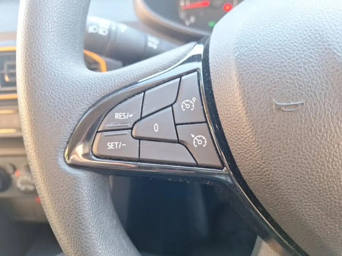 2022-dacia-sandero-stepway-10-tce-essential-90bhp-big-11