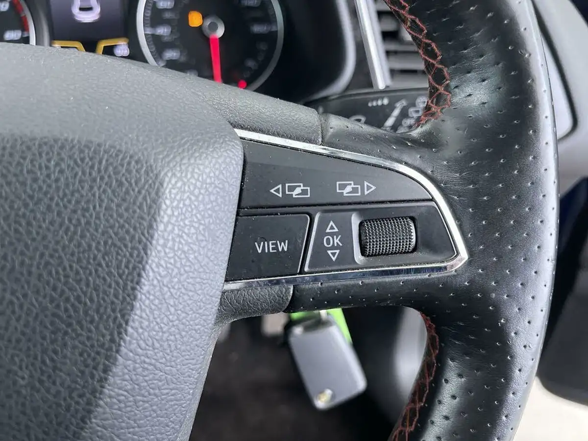 2018-seat-leon-14-tsi-fr-technology-hatchback-5d-big-48
