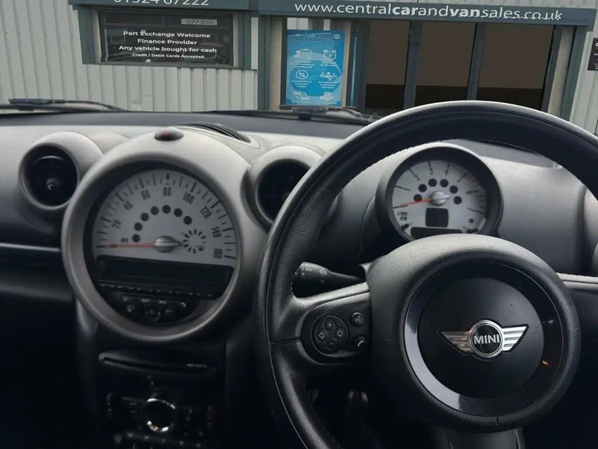2011-mini-countryman-20td-cooper-sd-big-17