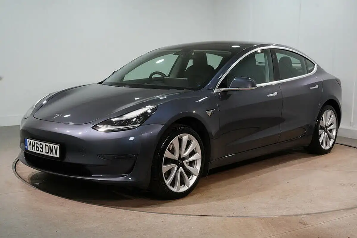 2019-tesla-model-3-e-standard-plus-big-8