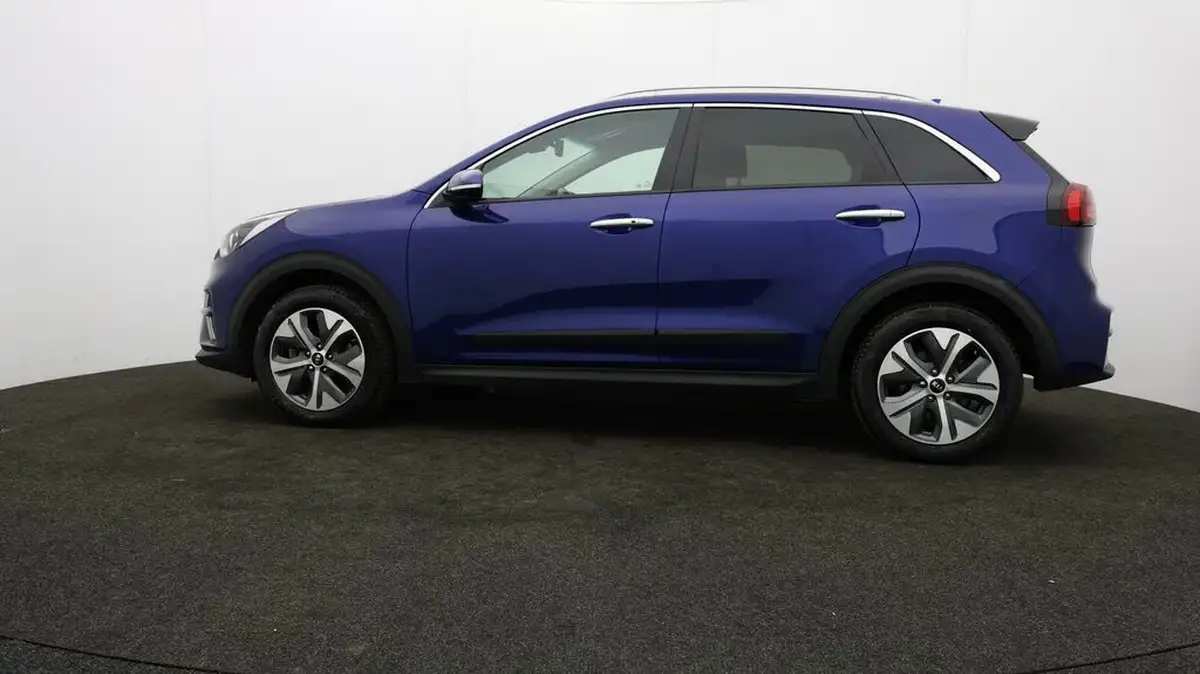 2021-kia-e-niro-ev-3-big-63