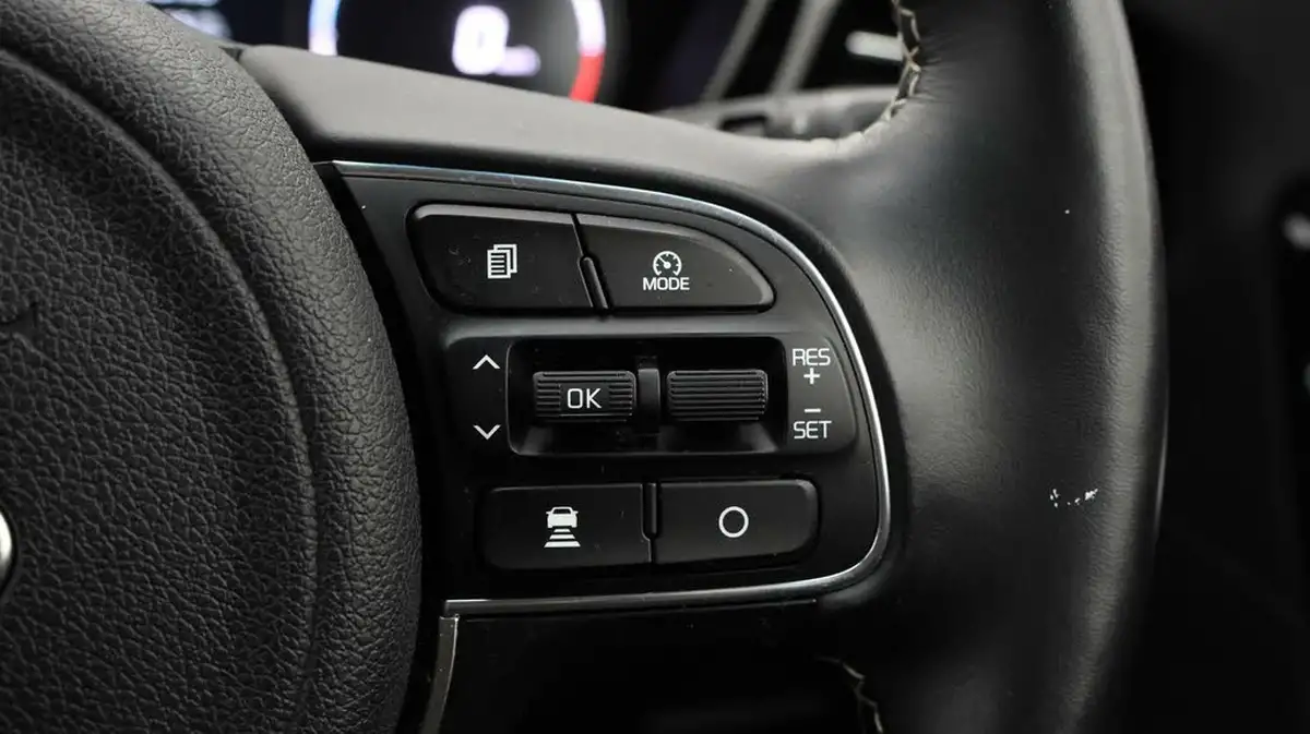 2021-kia-e-niro-ev-3-big-21