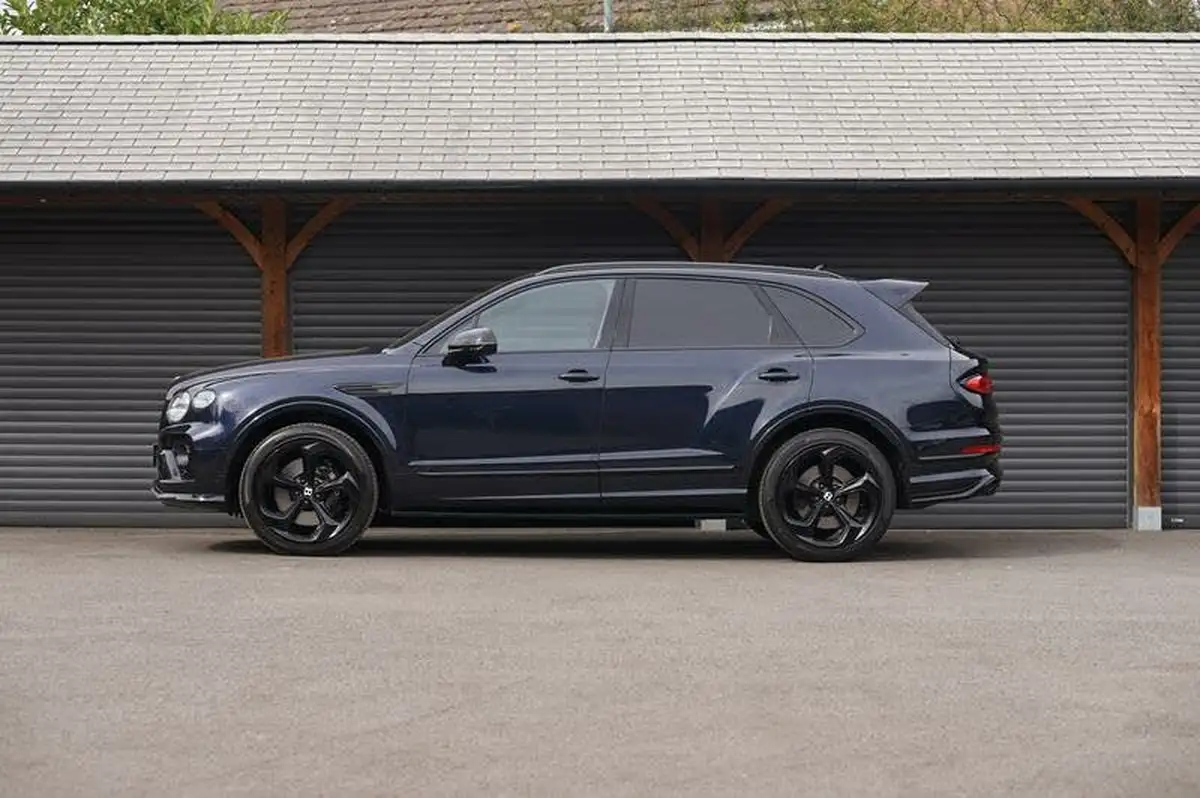 2022-bentley-bentayga-40-v8-big-6