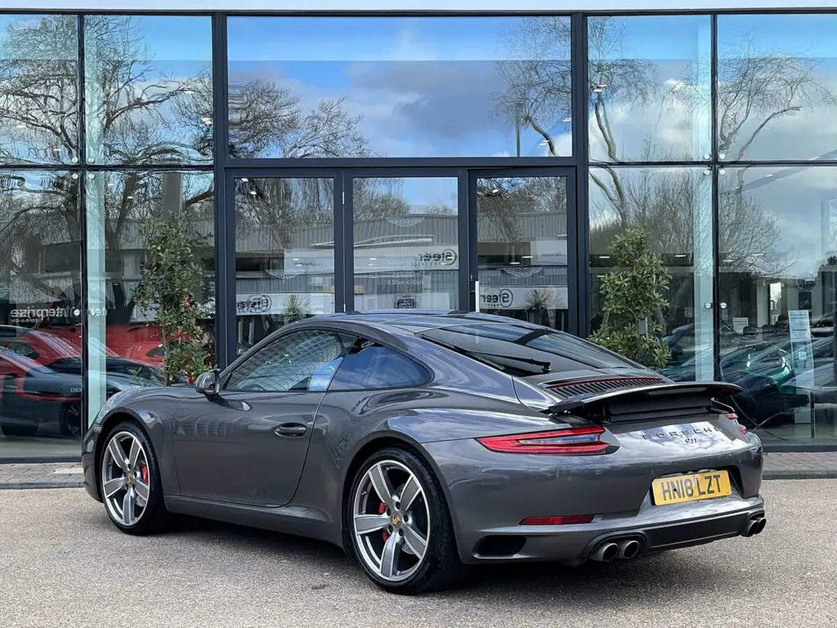 2018-porsche-911-30-carrera-s-420bhp-coupe-pdk-big-17