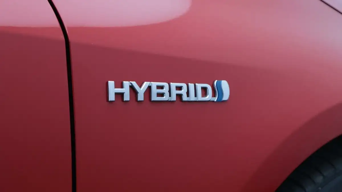 2021-toyota-corolla-18-vvt-i-excel-trk-hatchback-big-25