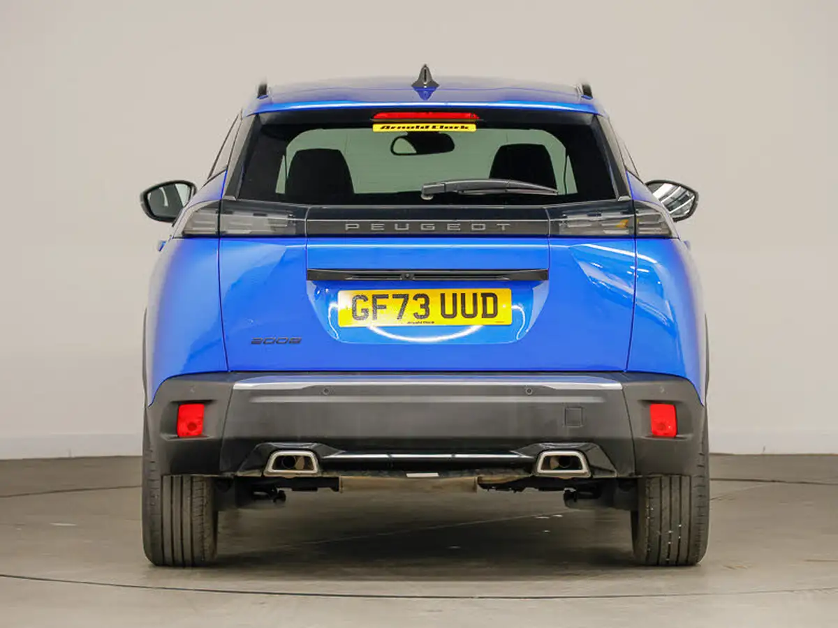 2023-peugeot-2008-suv-12-puretech-allure-eat8-big-18
