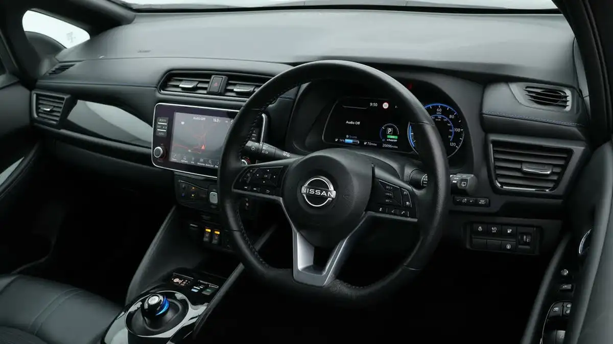 2022-nissan-leaf-e-n-connecta-39kwh-big-9