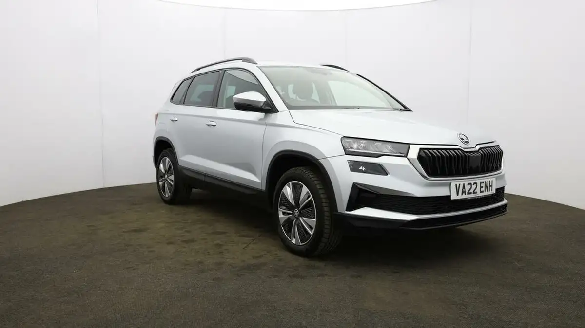 2022-skoda-karoq-10-tsi-se-drive-big-46