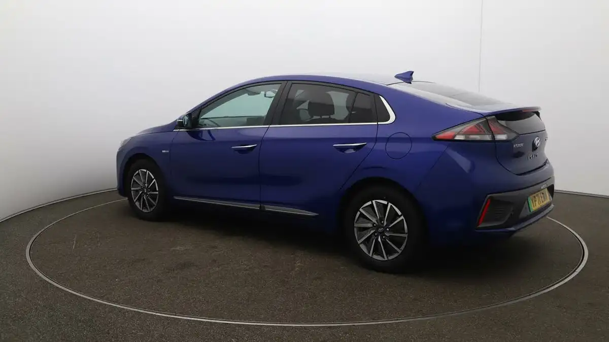 2021-hyundai-ioniq-e-premium-se-electric-100kw-big-28