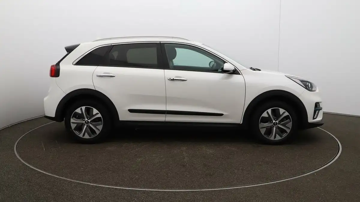2021-kia-e-niro-ev-2-134bhp-39-big-41