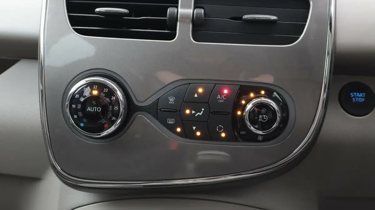 2019-renault-zoe-e-signature-nav-110ps-r110ze40-big-12