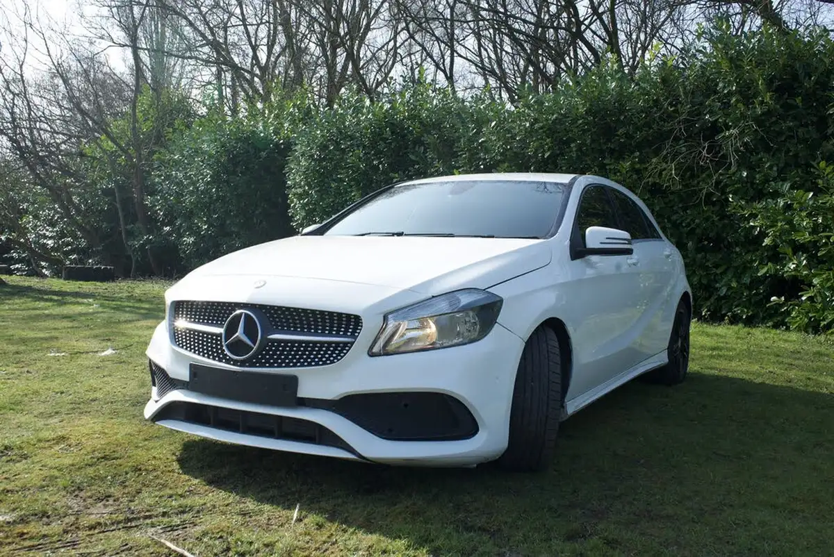 2016-mercedes-benz-a-class-15d-a180d-amg-line-ss-7g-dct-big-5