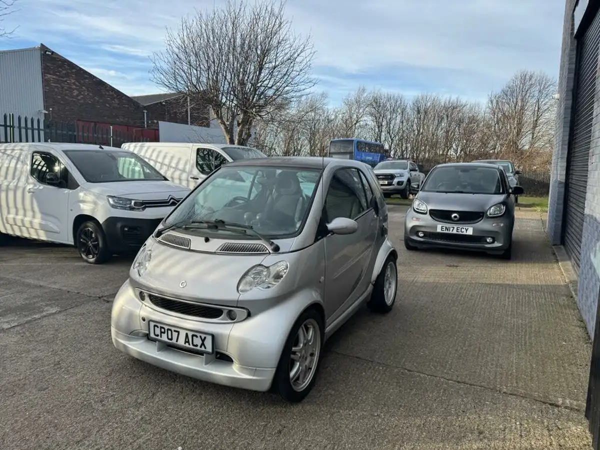 2007-smart-smart-07-fortwo-brabus-hatchback-3d-big-0