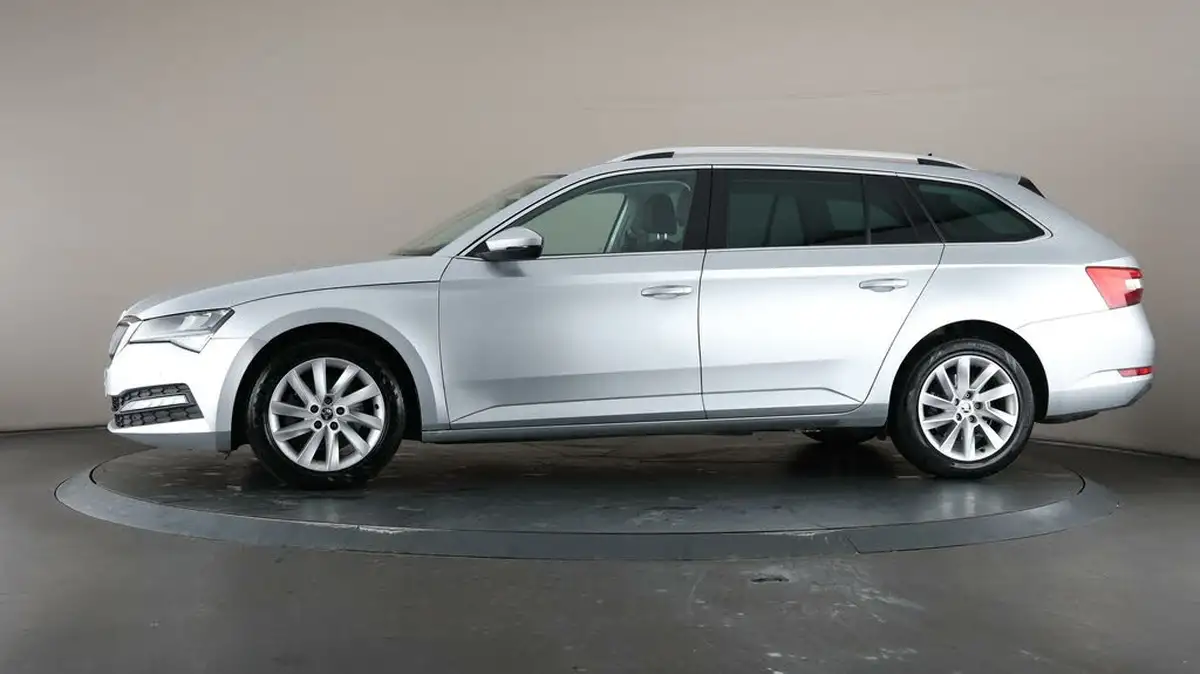 2019-skoda-superb-15-tsi-se-technology-estate-big-36
