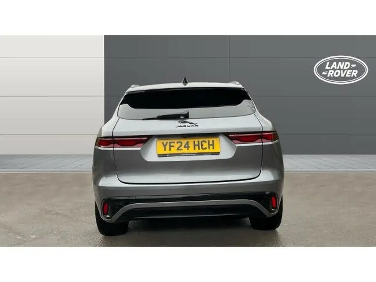 2024-jaguar-f-pace-20-d200-r-dynamic-hse-black-big-5