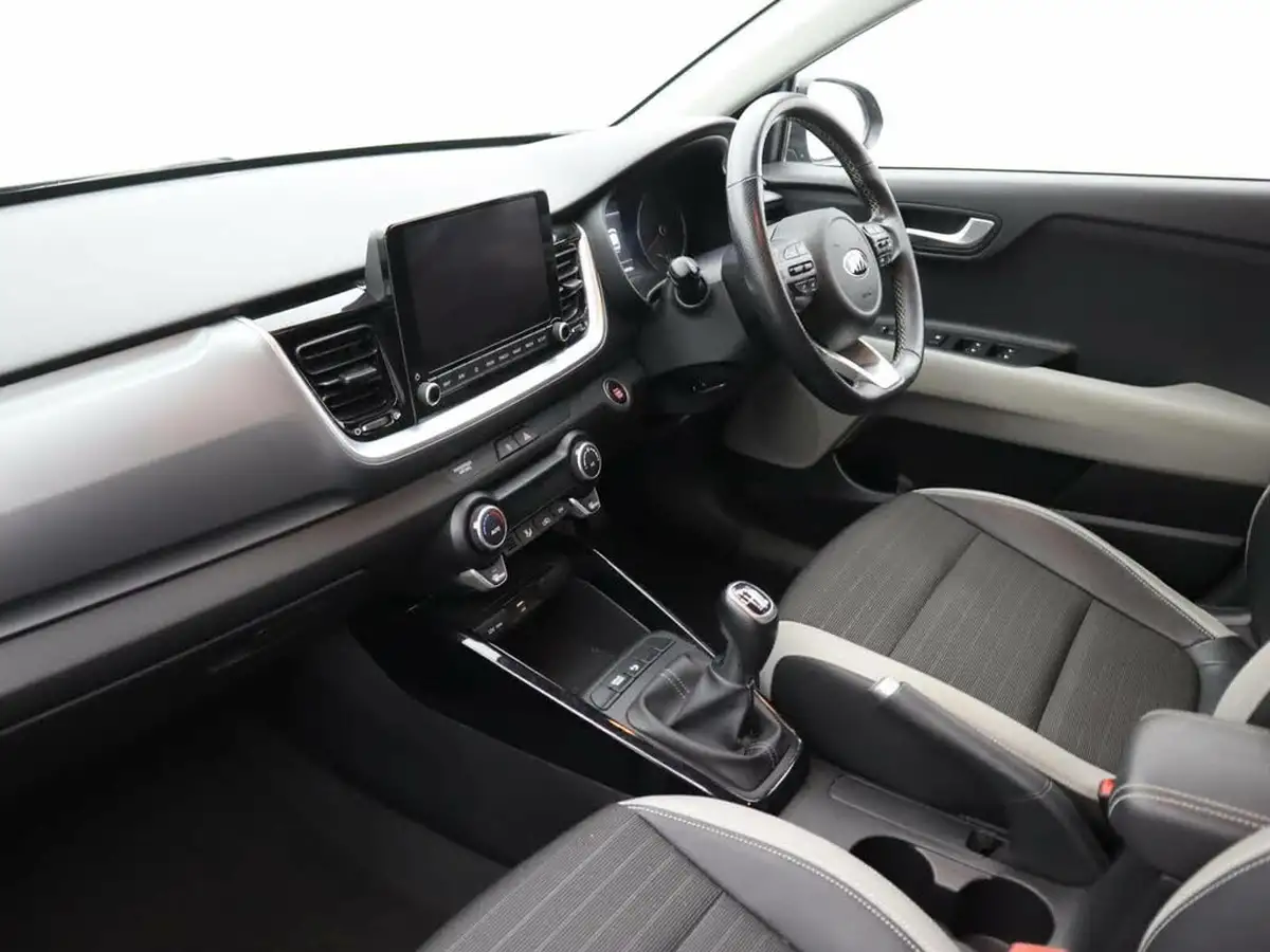 2021-kia-stonic-10-t-gdi-connect-big-12