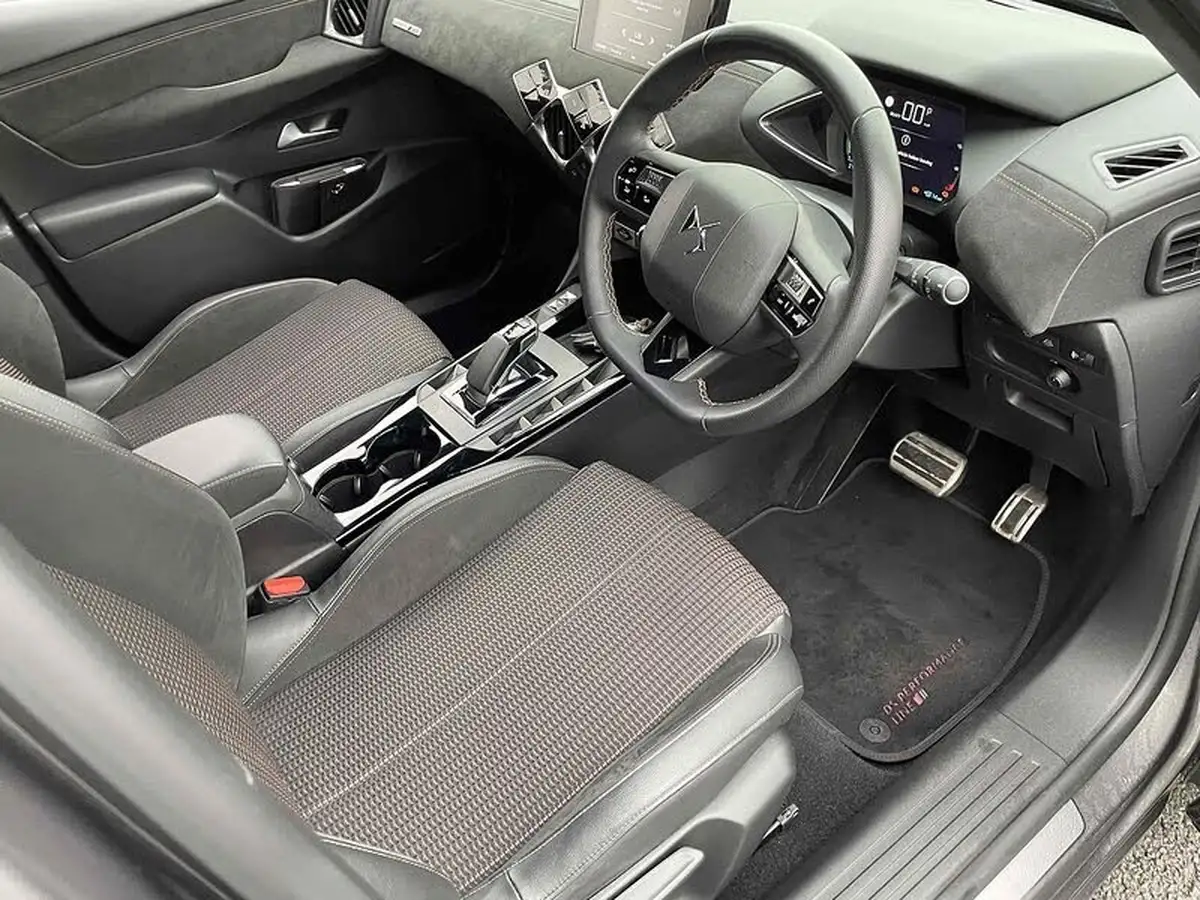 2021-ds-ds-3-crossback-e-tense-performance-line-big-4