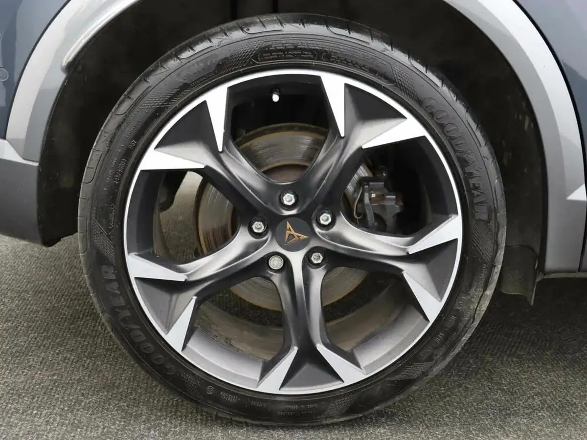2022-cupra-formentor-14-e-hybrid-vz1-big-6