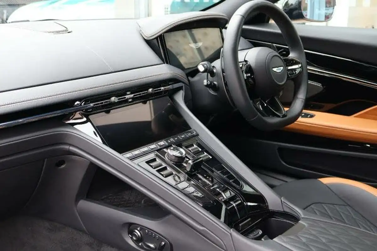 2024-aston-martin-db12-40-v8-auto-euro-6-ss-2dr-big-19