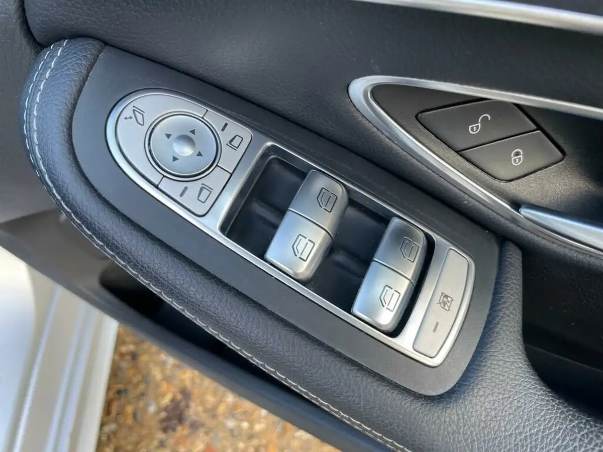 2017-mercedes-benz-c-class-21d-c220d-amg-line-ss-estate-5d-9g-tronic-plus-big-19